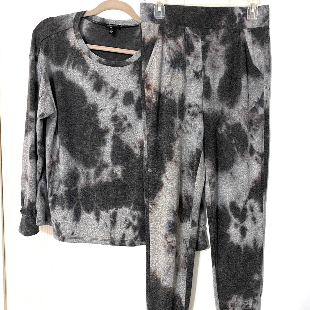 Tie-dyed Jessica Simpson set